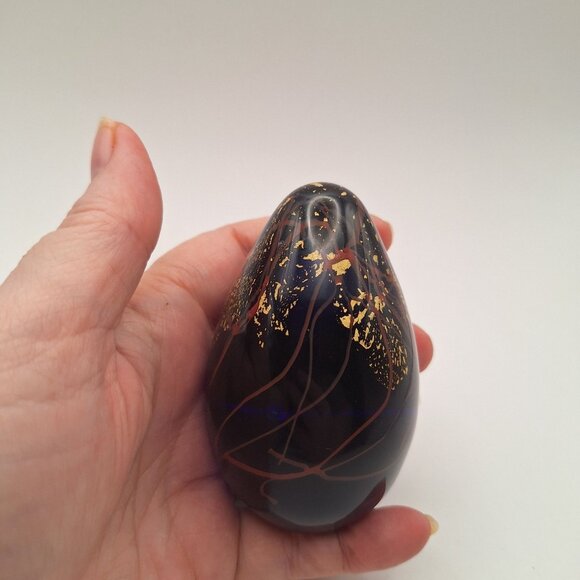 VINTAGE 1996 GLASS EYE STUDIO DICHROIC GLASS EGG PAPERWEIGHT BLUE RED GOLD USA - Picture 3 of 10